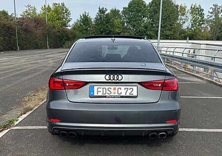 Audi S3 2.0 TFSI S tronic quattro -