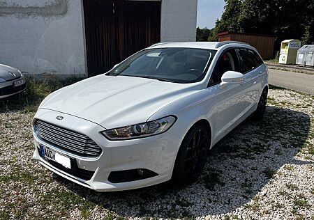 Ford Mondeo Turnier 1,5 EcoBoost Motor neu!