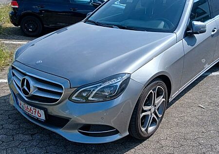 Mercedes-Benz E 350 Avantgarde BlueTec 4Matic