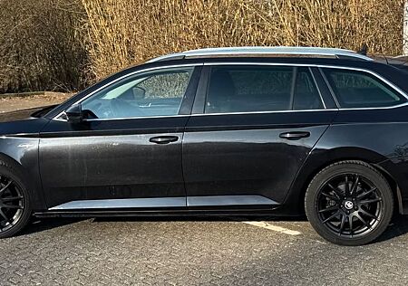Skoda Superb 2.0 TDI Combi L&K Langstrecke 8-fach Alu