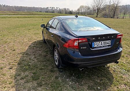Volvo S60 - Automatik