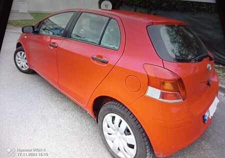 Toyota Yaris 1,0-l-VVT-i -