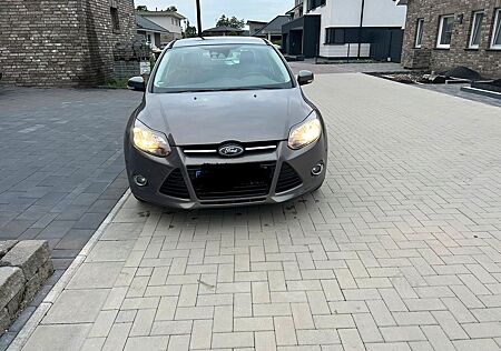 Ford Focus 1,6 EcoBoost 110kW Titanium Titanium