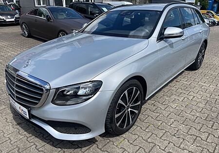 Mercedes-Benz E 220 T-Modell d EXPOLIZEIFAHRZEUG