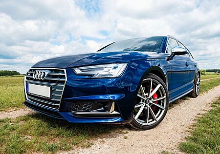 Audi S4 3.0 TFSI tiptronic quattro Avant blaumetallic