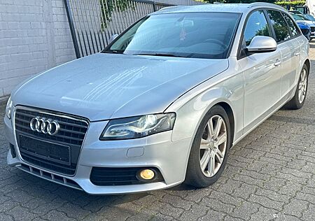 Audi A4 Avant Attraction / LED / XENON / ALU / AHK
