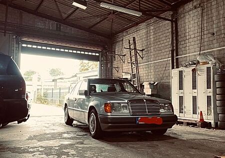 Mercedes-Benz 200 E W124 M111 Zwischen-MoPf