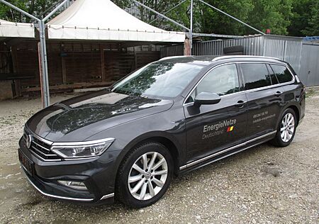 VW Passat Variant Volkswagen Highline/R-Line Navi LED Kamera