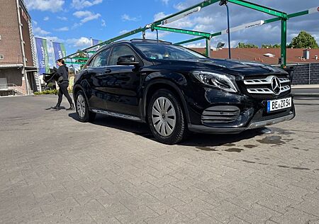 Mercedes-Benz GLA 180 AMG*Night*UrbanStyleEditio