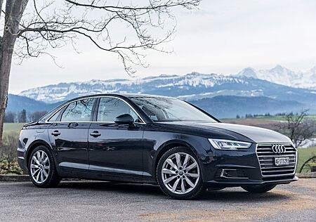 Audi A4 S Line