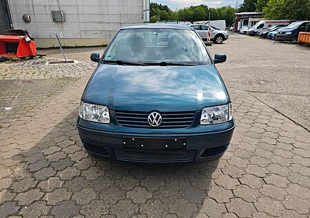 VW Polo Volkswagen 1.0 COMFORTLINE mit neuem tüv