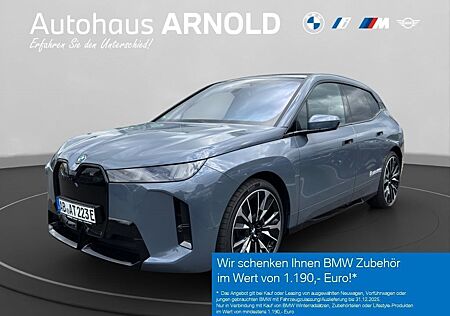 BMW iX xDrive45 M Sportpaket B&W Surround DAB LED