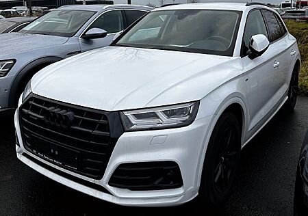 Audi Q5 50 TFSI e S tronic quattro -