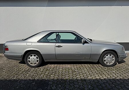 Mercedes-Benz CE 220 gebraucht kaufen Mercedes-Benz CE 220 *E220 Coupe*2-Hand*Unfallfrei*