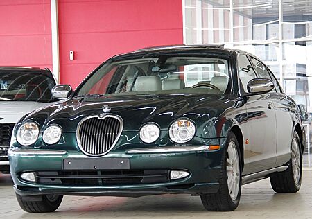 Jaguar S-Type 4.2 V8 EXECUTiVE *NAVi*LEDER-BEiGE* SSD*