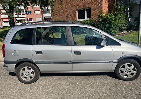 Opel Zafira 1.8 16V -