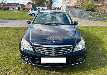 Mercedes-Benz C 200 CGI BlueEFFICIENCY ELEGANCE Autom. ELE...