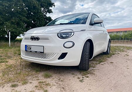 Fiat 500E Neuer 500 Icon - viel Extras - Top gepflegt
