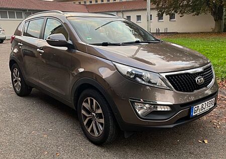 Kia Sportage 1.6 GDI 2WD Spirit /Pano/Kam/8X bereift