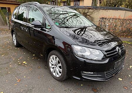 VW Sharan gebraucht kaufen VW Sharan Volkswagen Highline 4Motion Leder AHK Standheizung