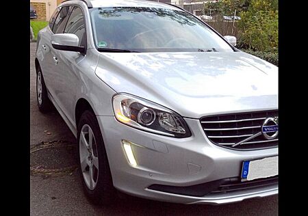 Volvo XC 60 XC60 D4 Summum 133kW(181 PS)AHK/StHz. Euro6