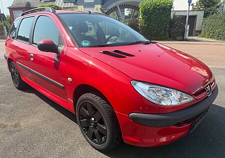 Peugeot 206 1.4 Grand Filou Neu Tuv, Neu Zahnriemen