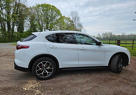Alfa Romeo Stelvio 2.2 Diesel 16V 154kW Lusso AT8-Q4 Lusso
