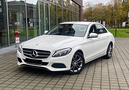 Mercedes-Benz C 180 C -Klasse Lim. NAVI/RFK/SHZ/AVANTGARDE