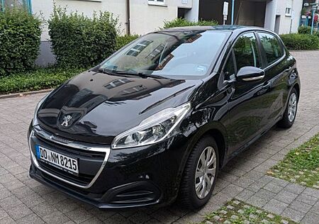 Peugeot 208 1.2 PureTech, Scheckheftgepflegt, Unfallfrei