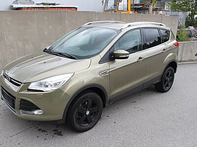 Ford Kuga Titanium Anhängerkupplung 4x4