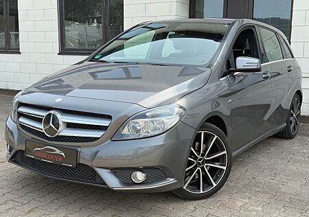 Mercedes-Benz B 180 B180 AMG Sport paket|TEILLEDER|18ZOLL|ACC|SITZ-H