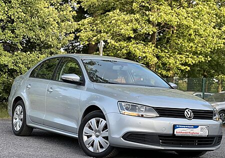 VW Jetta Volkswagen VI Trendline*Tüv-Neu*Insp-Neu*2.Hand*Klima