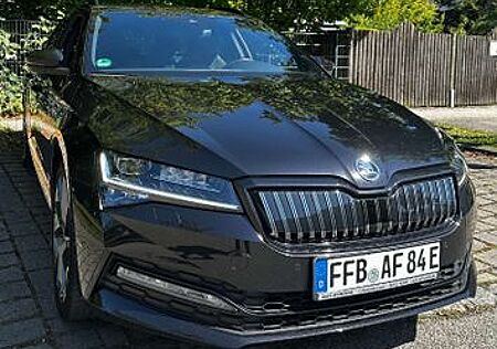 Skoda Superb 1.4 TSI iV DSG SPORTLINE COMBI SPORTLINE