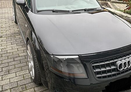 Audi TT Roadster 1.8T 110KW -