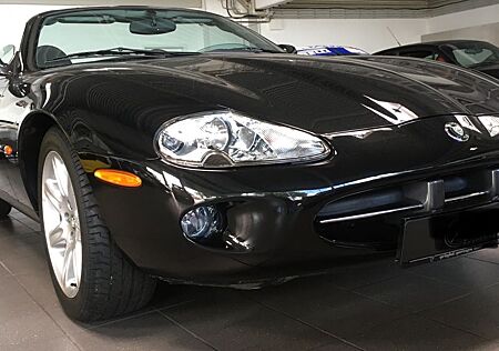 Jaguar XK8 Cabriolet -