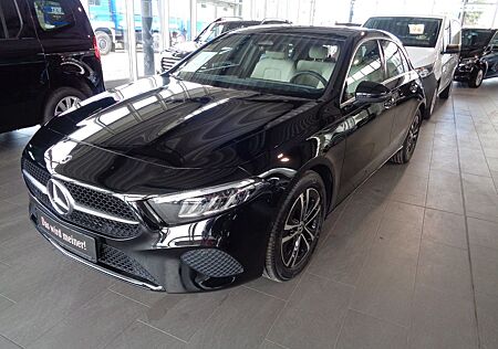 Mercedes-Benz A 180 ,MBUX-PREMIUM,KAMERA,LM,NP:43.554,-