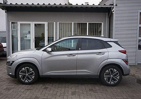 Hyundai Kona 30 Jahre Navi KRELL Temp Carplay LKA LenkHz