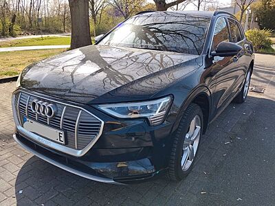 Audi Neuwertiger AUDI e-tron 55 quattro - abzugeben