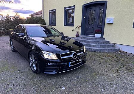 Mercedes-Benz E 220 d AMG-PANORAMA-KEYLES-GO