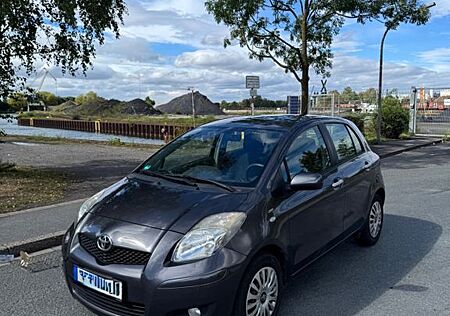 Toyota Yaris Automatik TÜV 09/2027