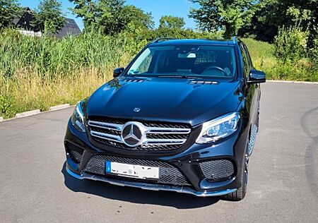 Mercedes-Benz GLE 400 4MATIC - AMG 35000 Km 8 fach bereiftft