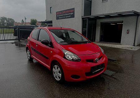 Toyota Aygo (X) Aygo AYGO Basis