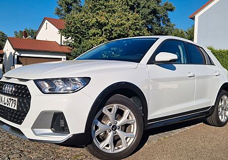 Audi A1 30 TFSI S tronic allstreet, Sportsitze, WR