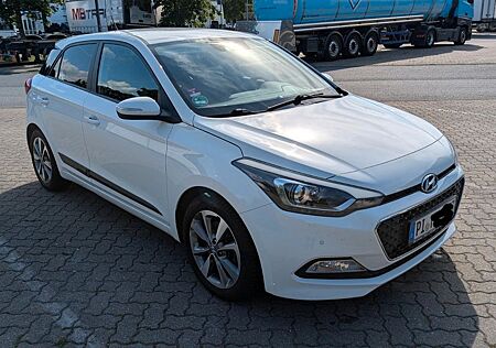 Hyundai i20 1.4 CRDi Style Style - 1. Hand, unfallfrei