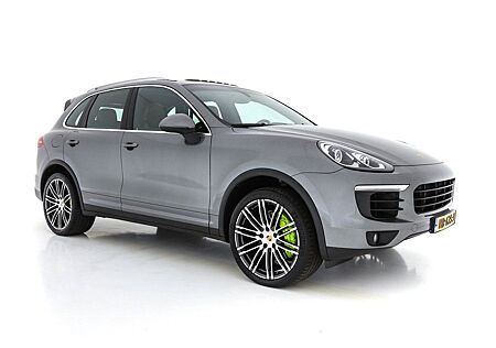 Porsche Cayenne gebraucht kaufen Porsche Cayenne 3.0 S E-Hybrid Plug-In (model-2016) Aut.