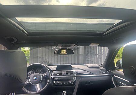 BMW 320d xDrive Touring Sport Line Sport Line