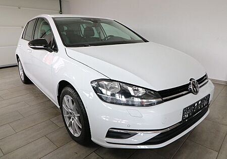 VW Golf Volkswagen VII 1.5 TSI IQ.DRIVE