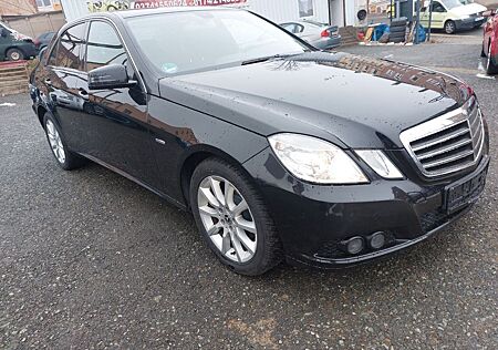 Mercedes-Benz E 220 CDI BlueEFFICIENCY ELEGANCE **Euro 5**