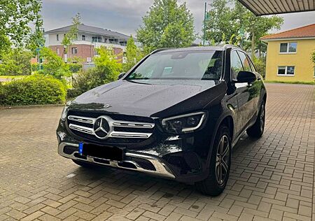 Mercedes-Benz GLC 300 de 4MATIC Autom / TÜV neu / Junge Sterne