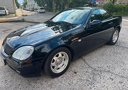 Mercedes-Benz SLK 200 -